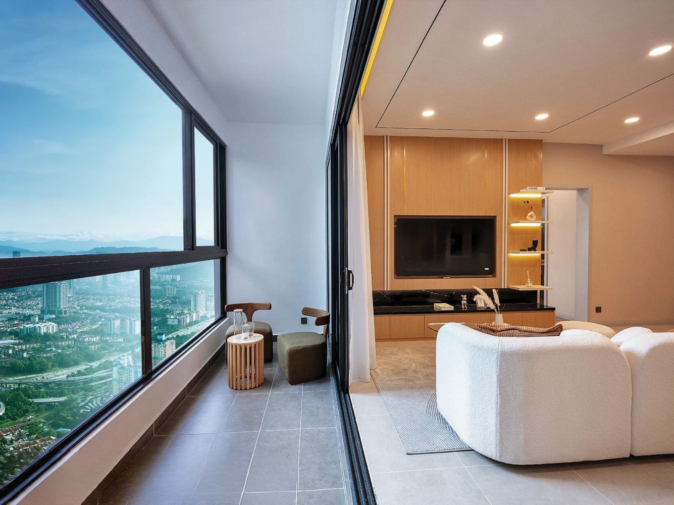 Oaka_Residences-Balcony